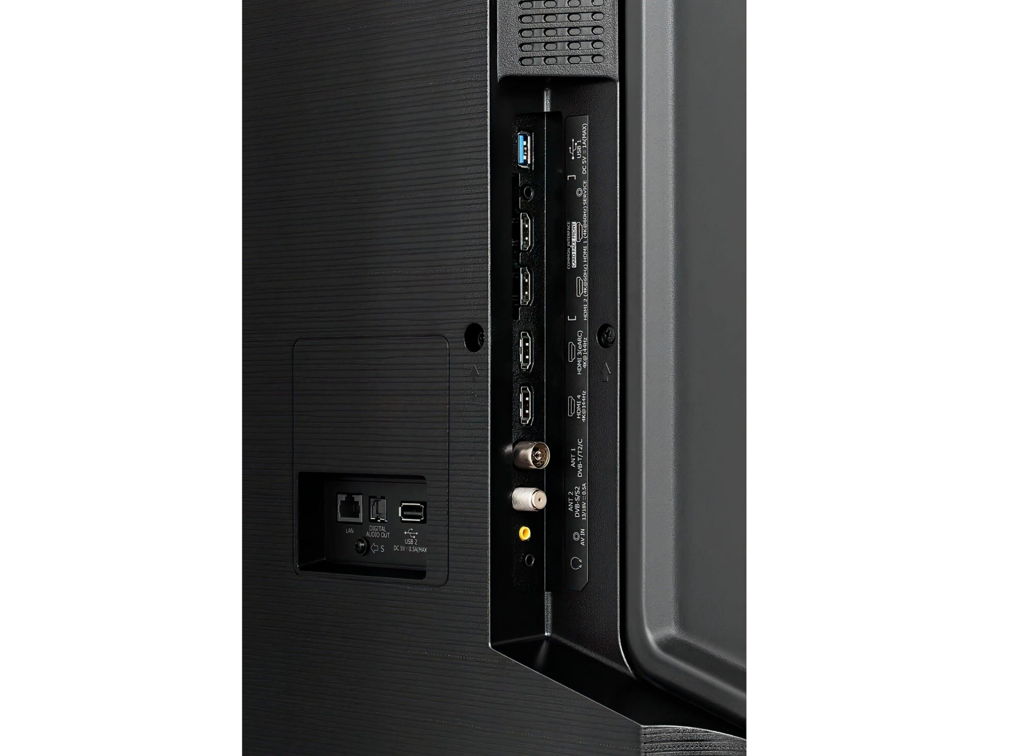 Hisense 100E7NQ PRO porty HDMI USB złącza Smart TV